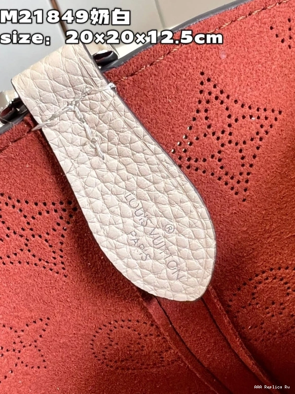 AAA Pruses Bags VUITTON BLOSSOM LOUIS PM 0810